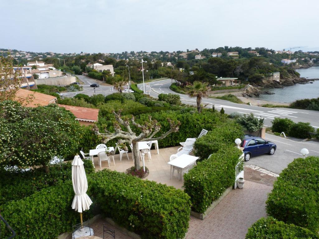 Hotel La Caravelle Fréjus Exterior foto